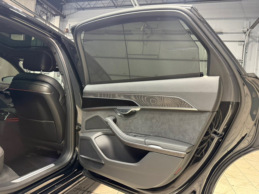 Used 2022 Audi A8 L 3.0T AWD/4WD image 21