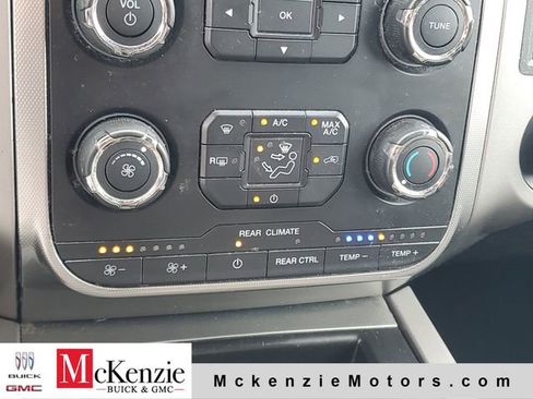 Used 2017 Ford Expedition XLT AWD/4WD image 19