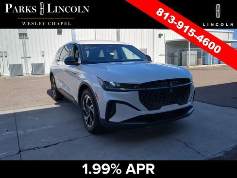 Used 2024 Lincoln Nautilus Premier w/ Jet Appearance Package AWD/4WD image 3