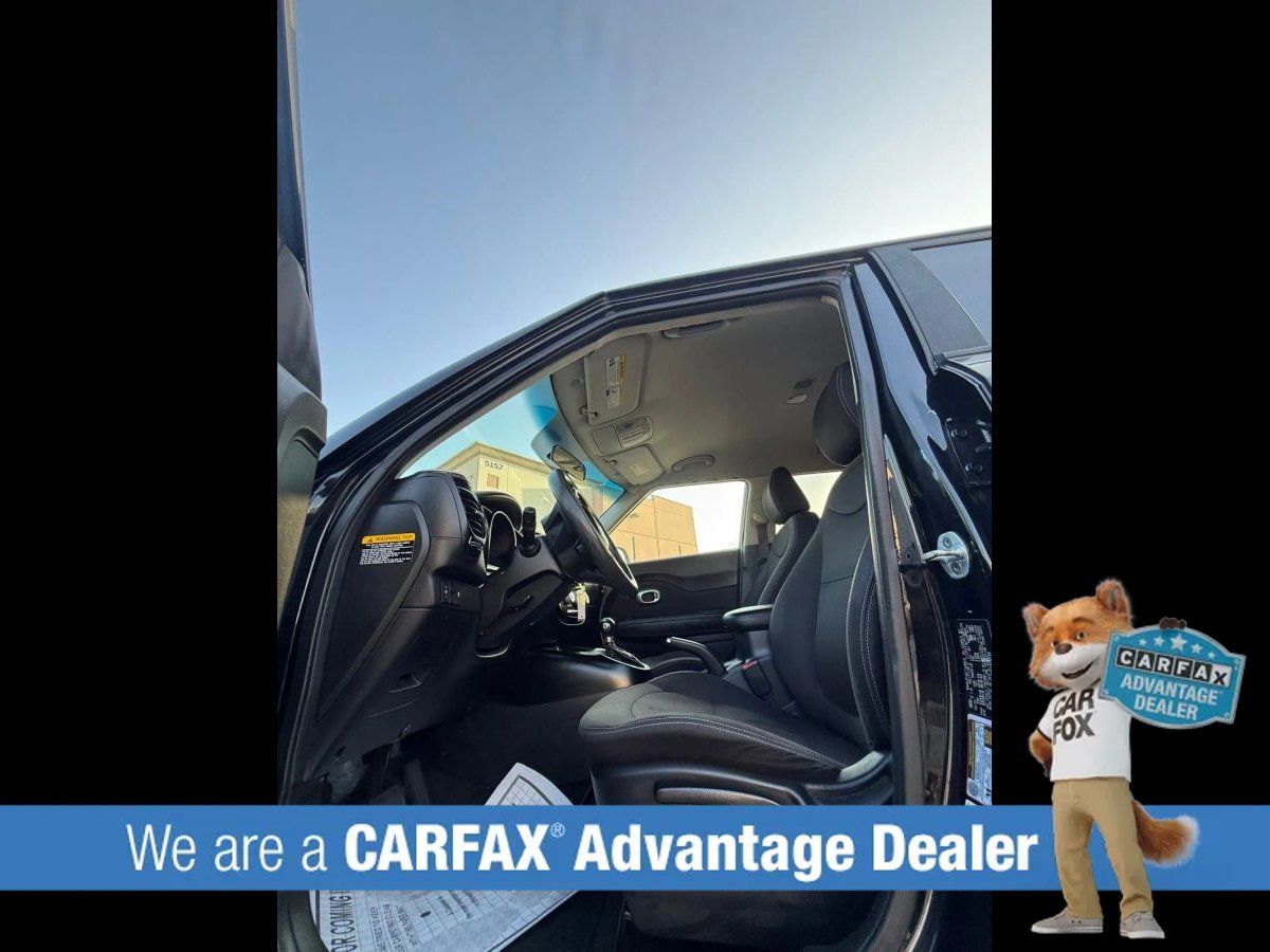 Used 2016 Kia Soul FWD image 24