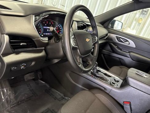 Used 2023 Chevrolet Traverse LT AWD/4WD image 39