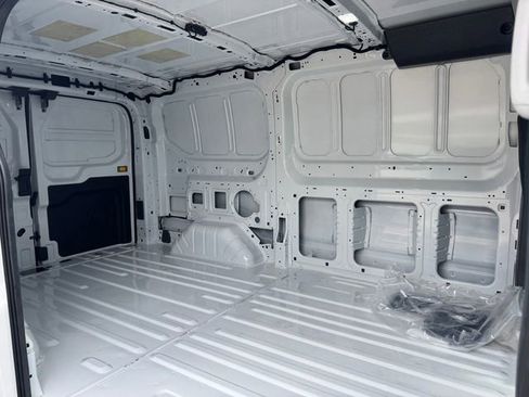 New 2026 Ford Transit 250 Low Roof RWD image 10