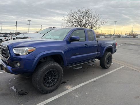 Used 2022 Toyota Tacoma SR5 image 1