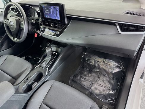 Used 2023 Toyota Corolla LE w/ Carpet Mat Package (TMS) FWD image 29