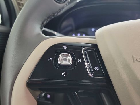Certified 2022 Lincoln Corsair FWD image 23