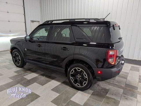 Used 2025 Ford Bronco Sport Outer Banks w/ Outer Banks Tech Package+ AWD/4WD image 2