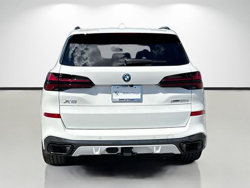 New 2026 BMW X5 xDrive50e w/ Executive Package AWD/4WD image 4