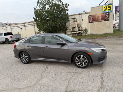 Used 2017 Honda Civic EX image 23