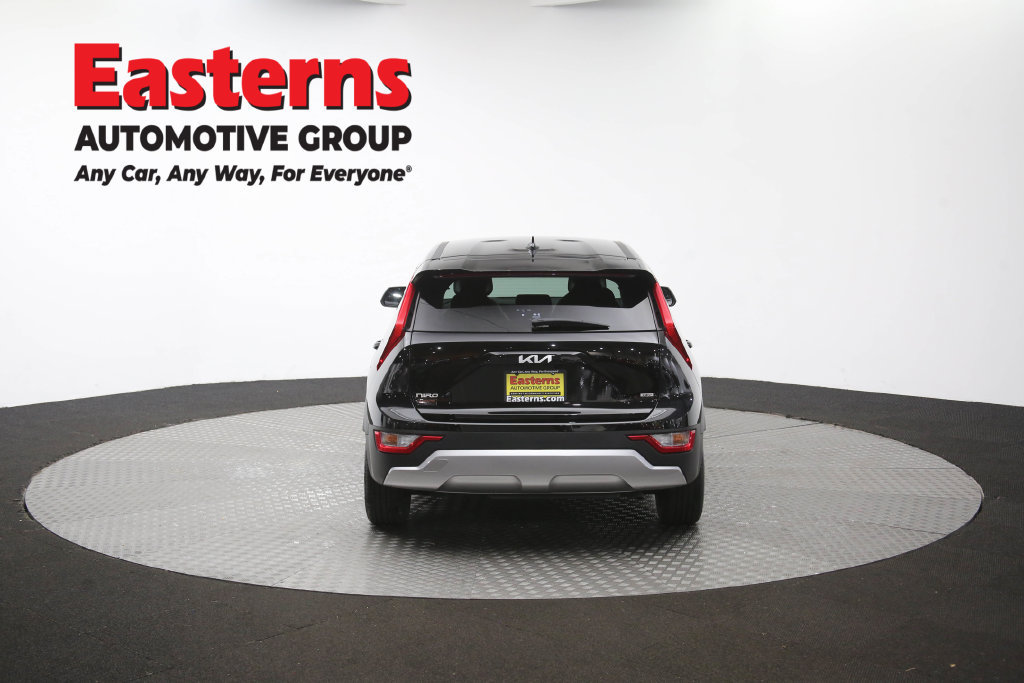 Used 2025 Kia Niro LX FWD image 35