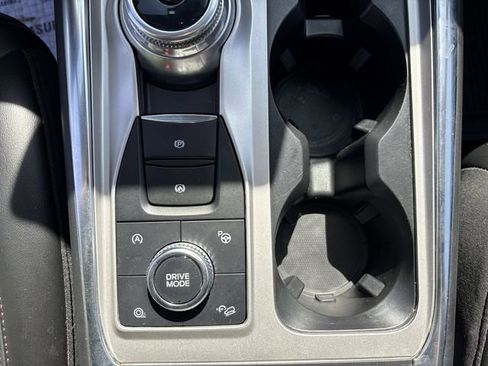 Certified 2022 Ford Explorer Platinum w/ Equipment Group 601A AWD/4WD image 37