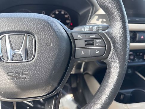 Used 2025 Honda HR-V LX image 14