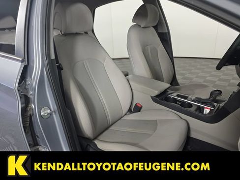 Used 2016 Hyundai Sonata SE FWD image 28
