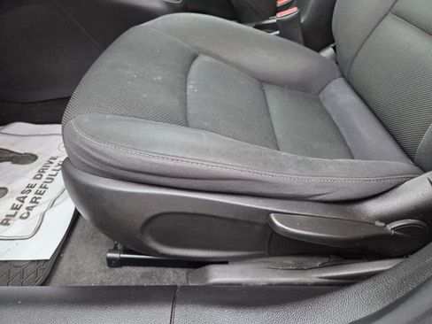 Used 2014 Chevrolet Cruze LT FWD image 13