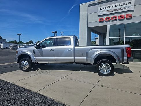 Used 2022 Ford F450 Platinum w/ FX4 Off-Road Package AWD/4WD image 3