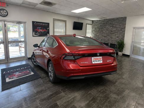 Used 2024 Honda Accord EX image 4