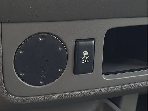 Used 2019 Nissan Frontier SV RWD image 14