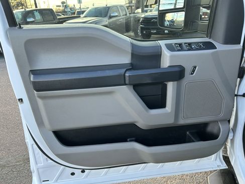 Used 2022 Ford F250 XL w/ Power Equipment Group image 13