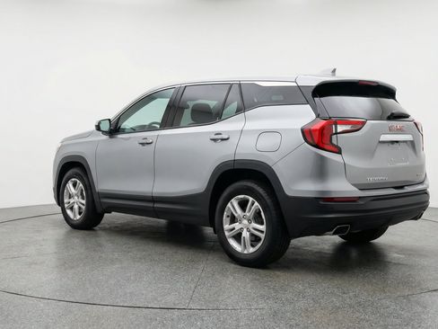 Used 2024 GMC Terrain SLE FWD image 6