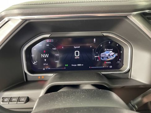 New 2026 GMC Sierra 3500 Denali w/ Denali Reserve Package AWD/4WD image 4