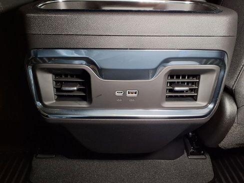 New 2026 GMC Sierra 1500 Elevation w/ Preferred Package AWD/4WD image 13