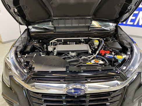 Used 2025 Subaru Ascent Touring w/ Popular Package #2 image 9