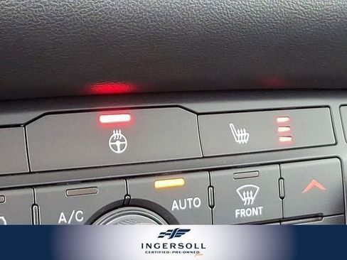 Used 2022 Dodge Durango GT image 39