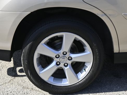 Used 2005 Lexus RX 330 AWD image 23