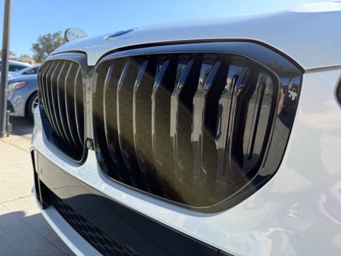 Used 2022 BMW X5 sDrive40i w/ M Sport Package RWD image 17