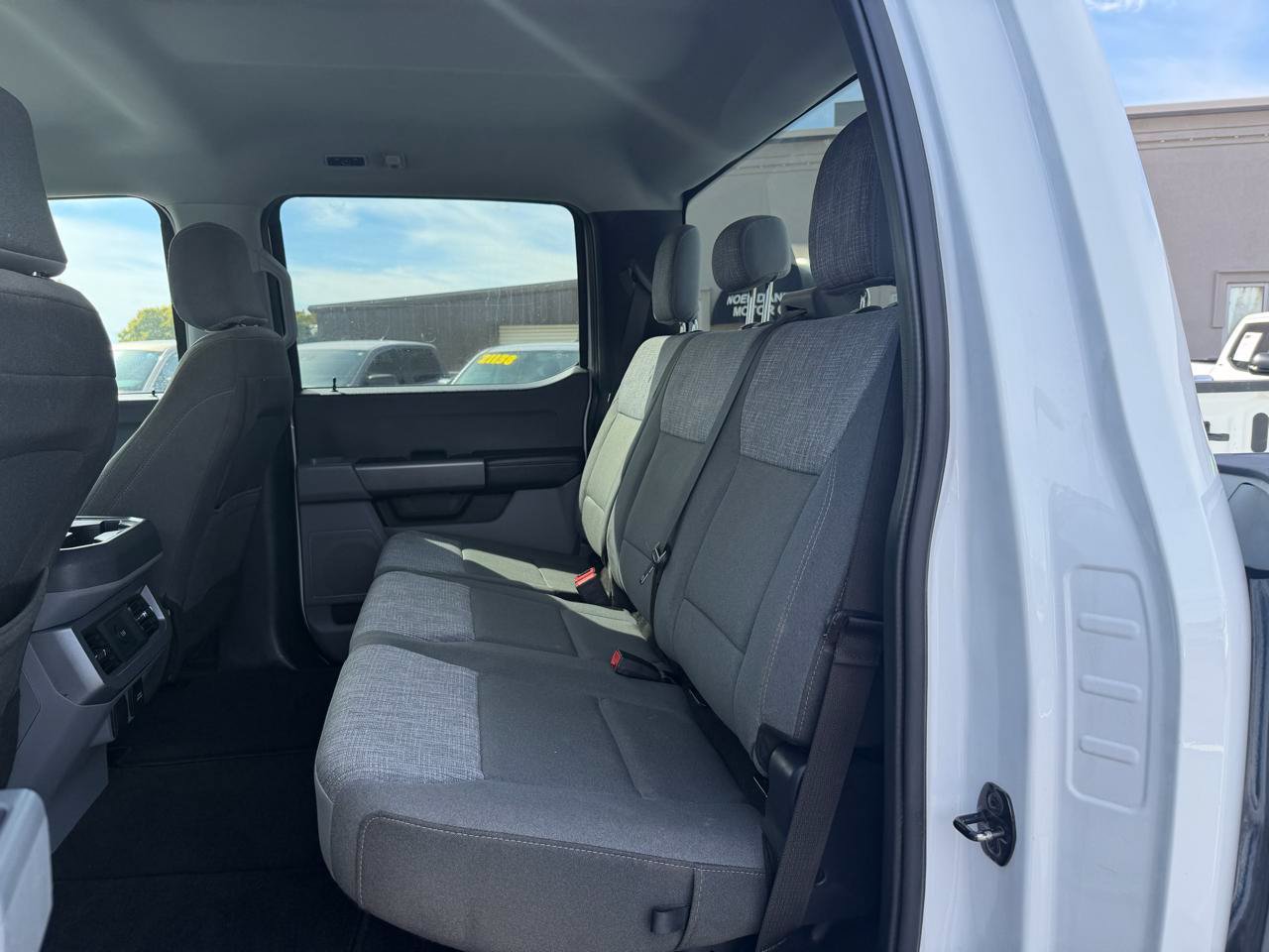 Used 2024 Ford F250 XLT w/ FX4 Off-Road Package AWD/4WD image 5