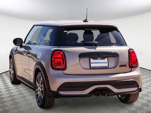 Used 2024 MINI Cooper S FWD image 8