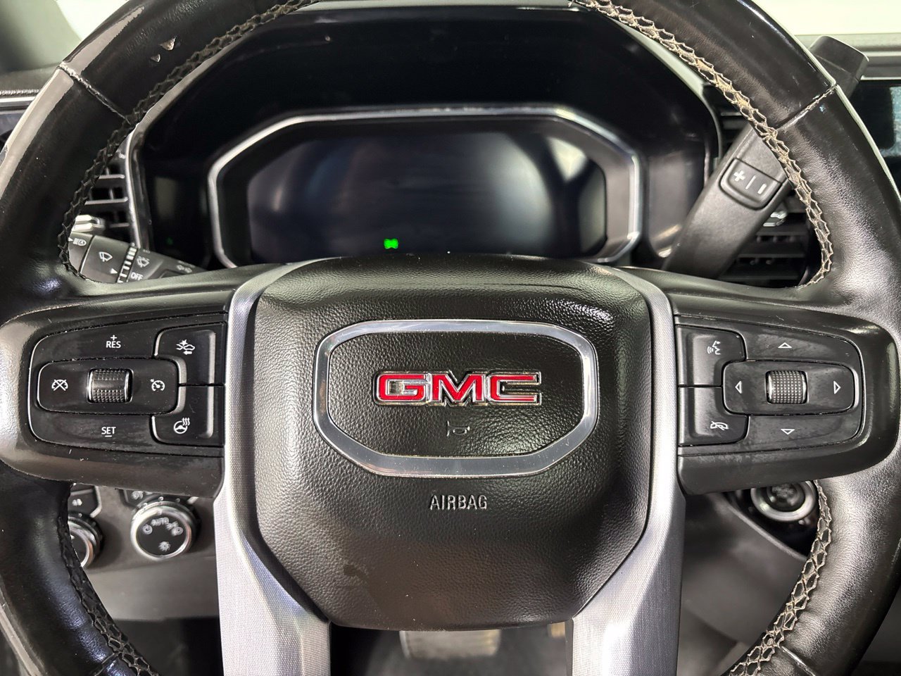 Used 2023 GMC Sierra 1500 SLE AWD/4WD image 11