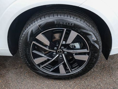 New 2026 Volvo XC60 B5 Core w/ Climate Package image 14