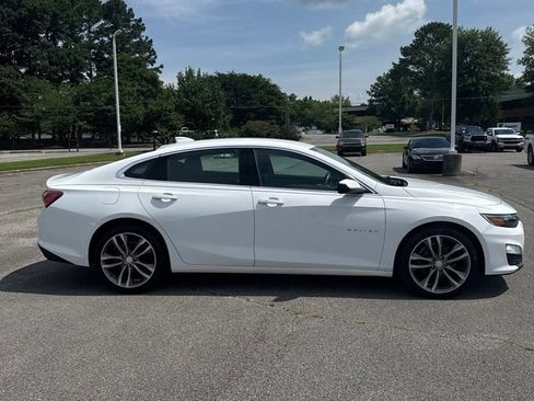 Used 2022 Chevrolet Malibu LT FWD image 4