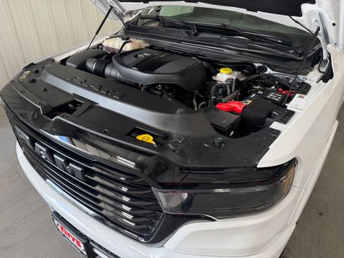Used 2025 RAM 1500 Laramie w/ Night Edition AWD/4WD image 15