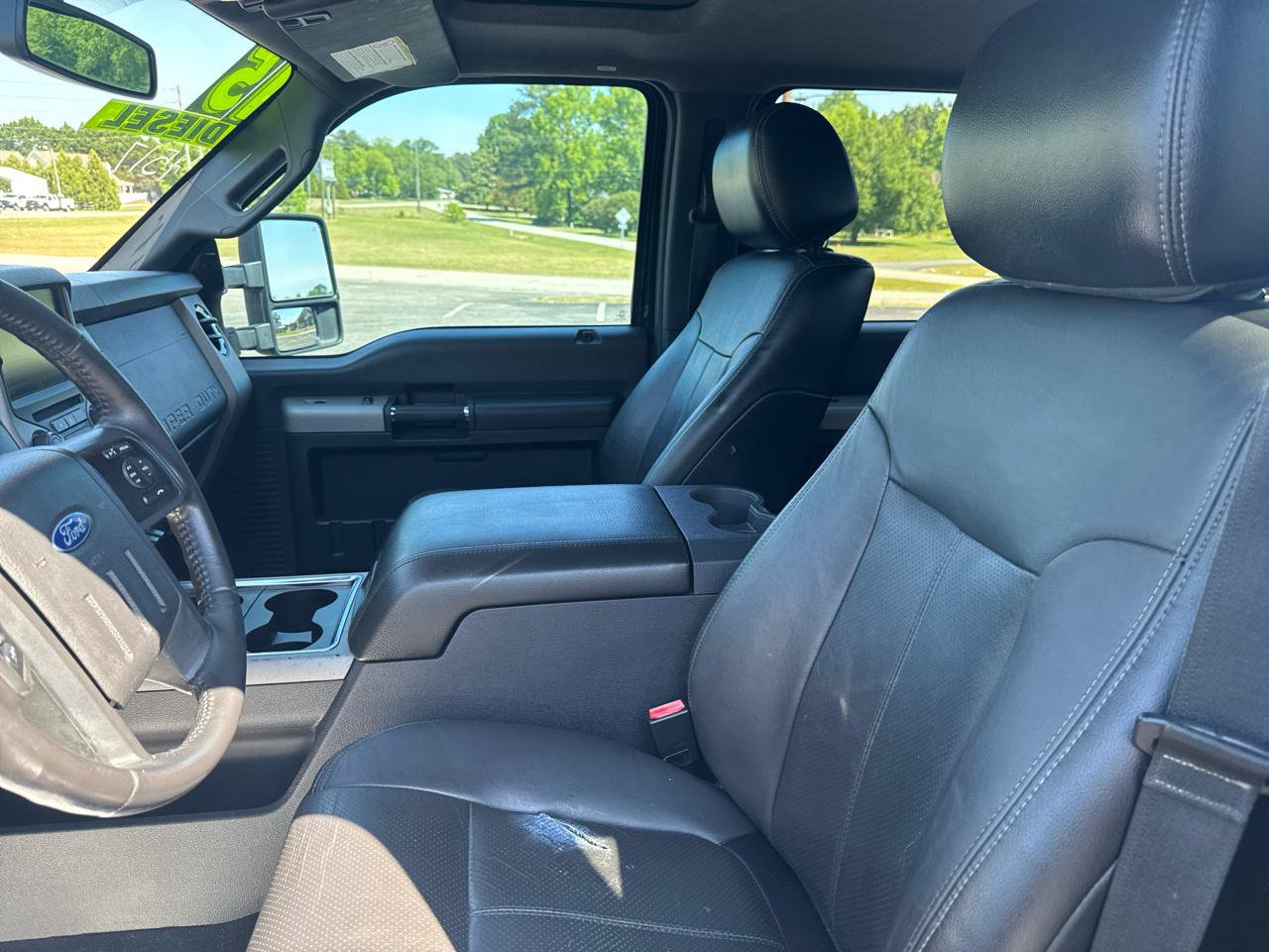 Used 2015 Ford F250 Lariat w/ Lariat Ultimate Package AWD/4WD image 13