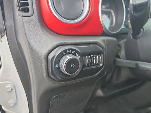 Used 2019 Jeep Wrangler Unlimited Rubicon AWD/4WD image 40