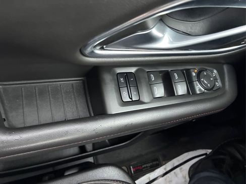 Used 2022 Chevrolet Suburban RST w/ Luxury Package image 33