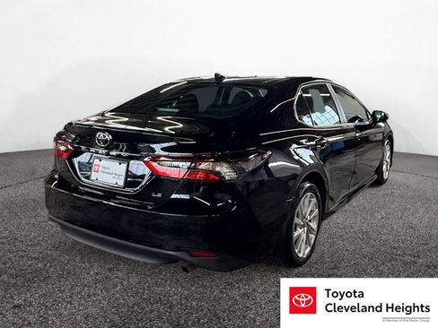 Used 2023 Toyota Camry LE w/ Convenience Package image 5