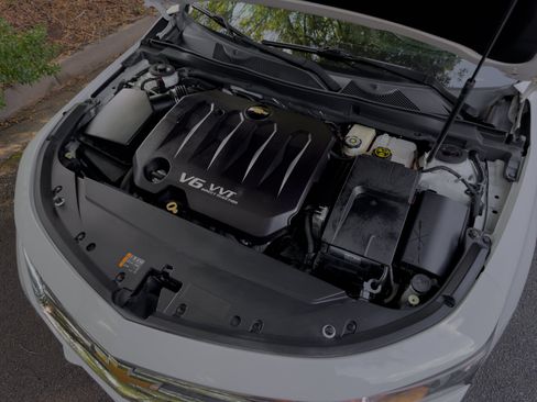 Used 2017 Chevrolet Impala LT w/ Convenience Package FWD image 62