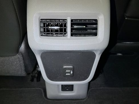 Used 2022 GMC Terrain SLT w/ Infotainment Package II FWD image 24