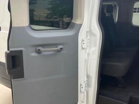 Used 2017 Ford Transit 150 XL RWD image 28