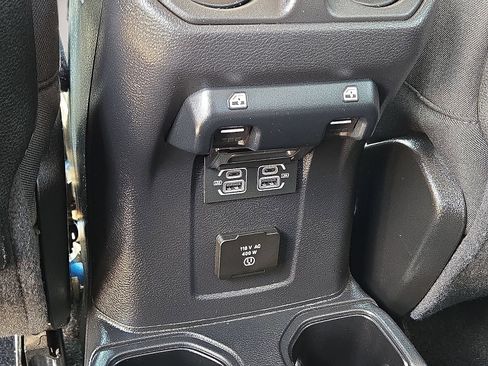 Used 2022 Jeep Gladiator Mojave w/ Trailer Tow Package AWD/4WD image 16