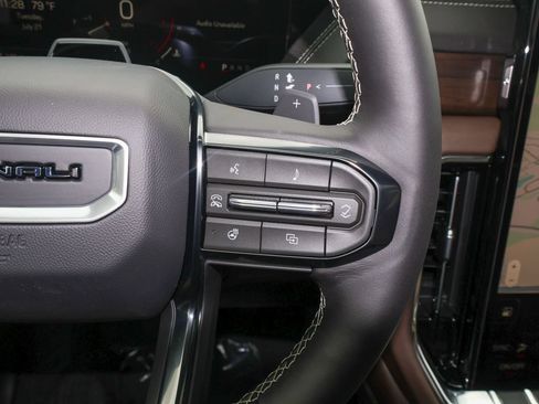 New 2026 GMC Yukon XL Denali Ultimate w/ LPO, Floor Liner Package AWD/4WD image 32