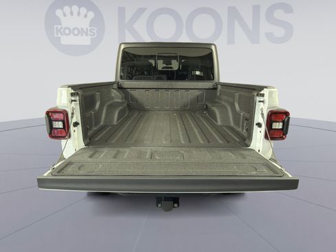 Used 2025 Jeep Gladiator Mojave w/ Safety Group image 25