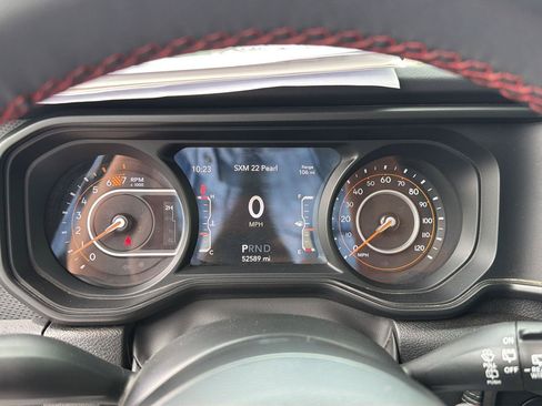 Used 2024 Jeep Wrangler Unlimited Rubicon AWD/4WD image 22