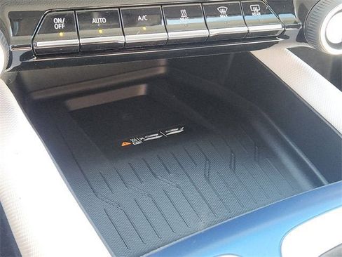 New 2026 Chevrolet Equinox EV LT image 20