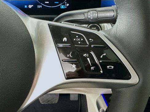 Used 2026 Mercedes-Benz GLB 250 4MATIC image 13