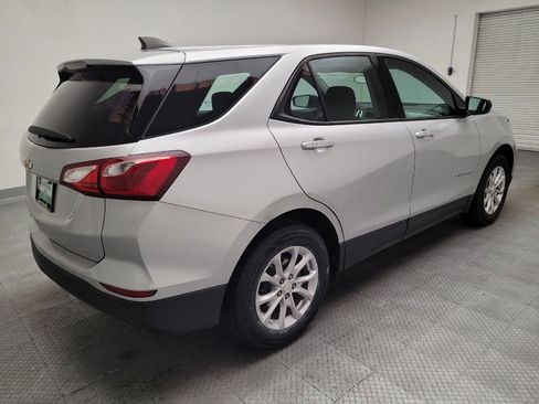 Used 2019 Chevrolet Equinox LS FWD image 9