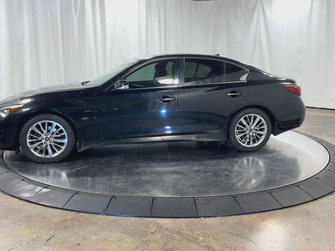 Used 2018 INFINITI Q50 Luxe w/ Cargo Package (L95) image 5