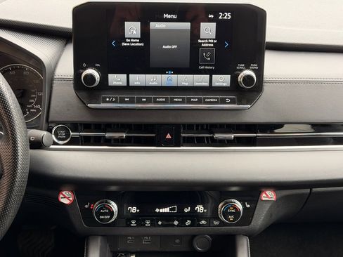 Used 2024 Mitsubishi Outlander SE image 34